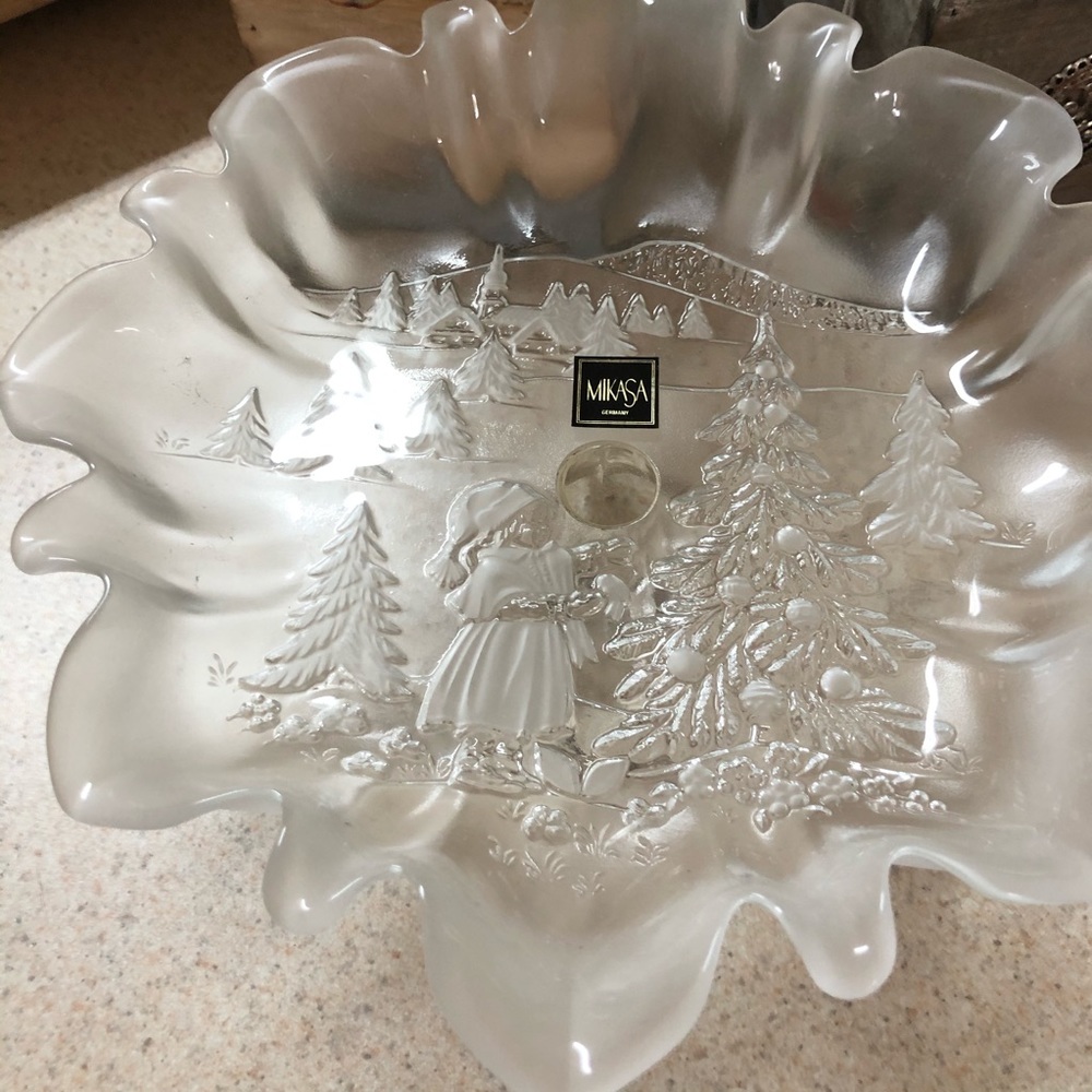 Mikasa Crystal Pedestal Plate